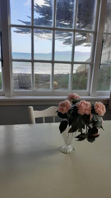 Beachfront Bliss Paraparaumu Exterior photo